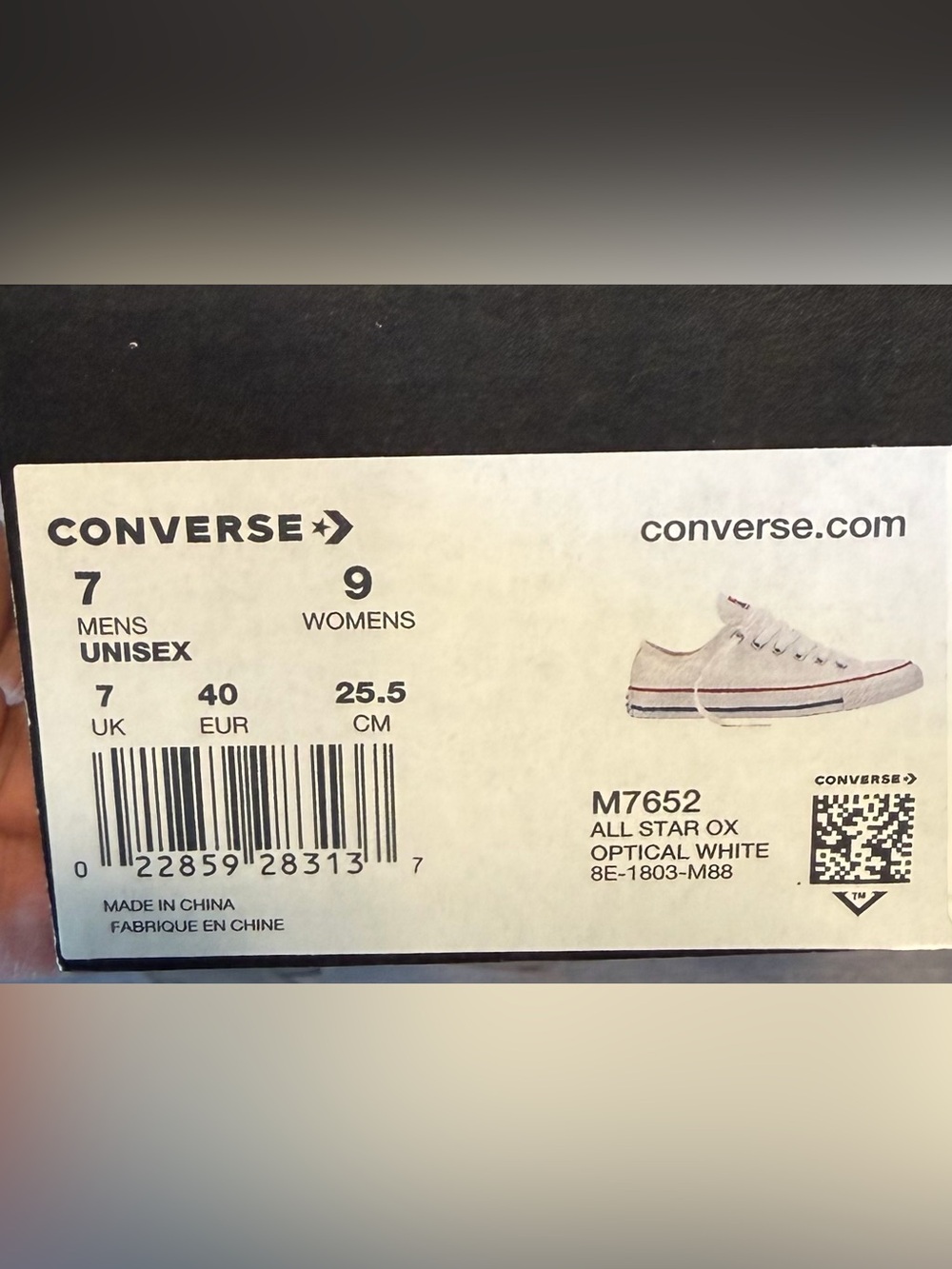 Converse White Low-Top Canvas Sneaker with Red Stripe 9M NEVER USED - Picture 5 of 5